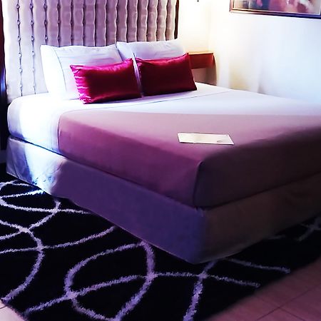Dulcinea Hotel And Suites Lapu-Lapu City Esterno foto