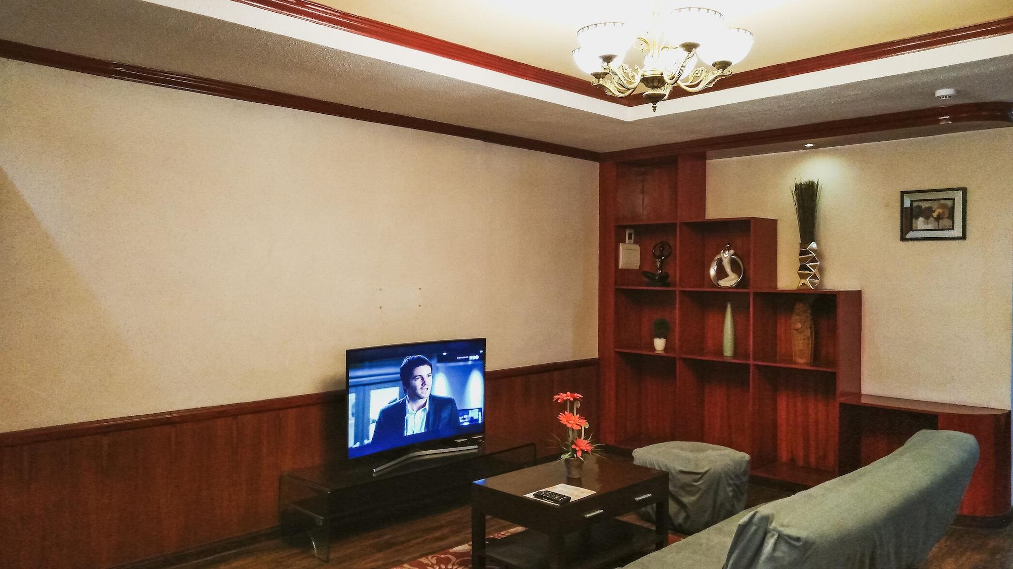 Dulcinea Hotel And Suites Lapu-Lapu City Esterno foto