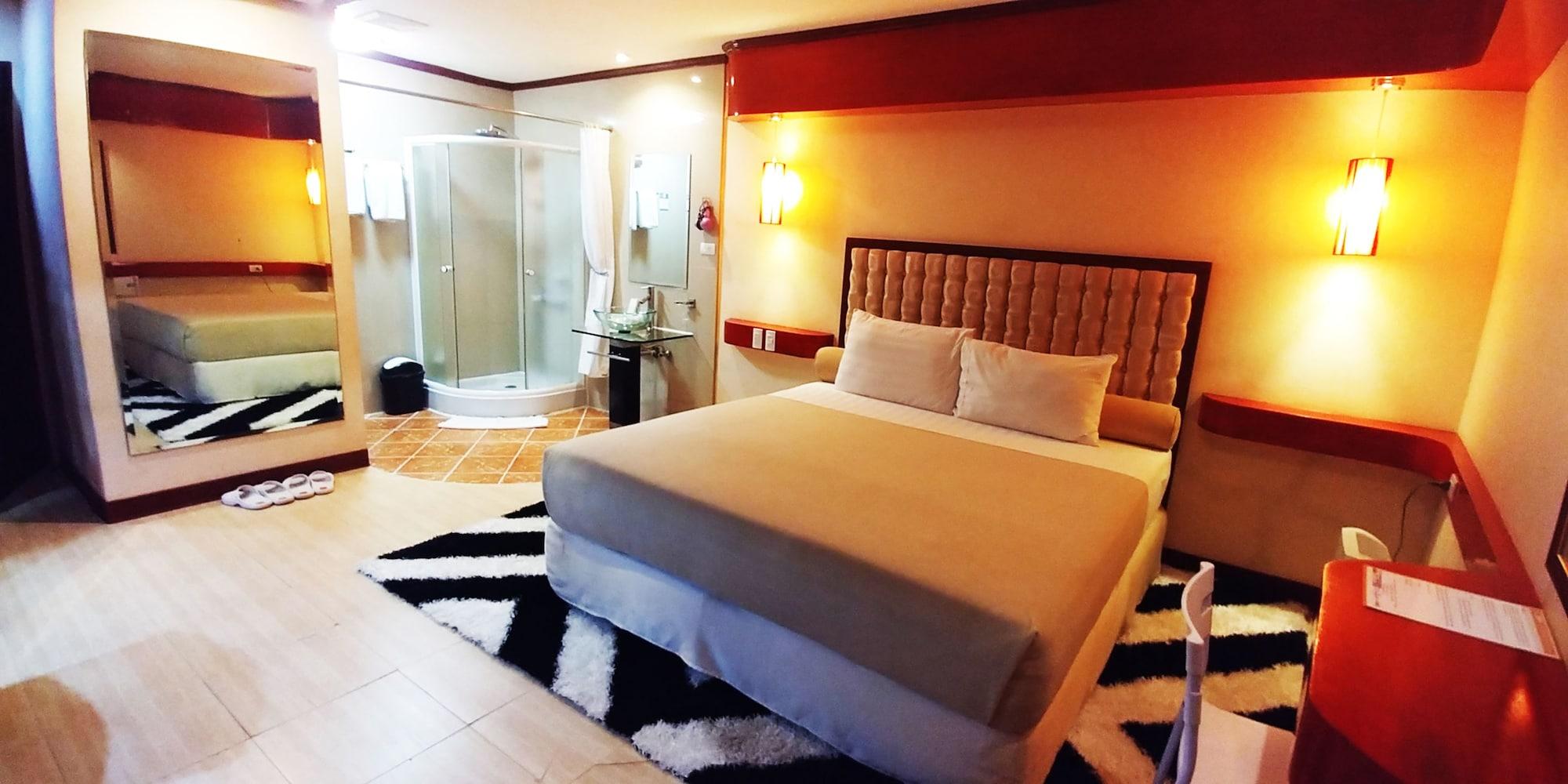 Dulcinea Hotel And Suites Lapu-Lapu City Esterno foto