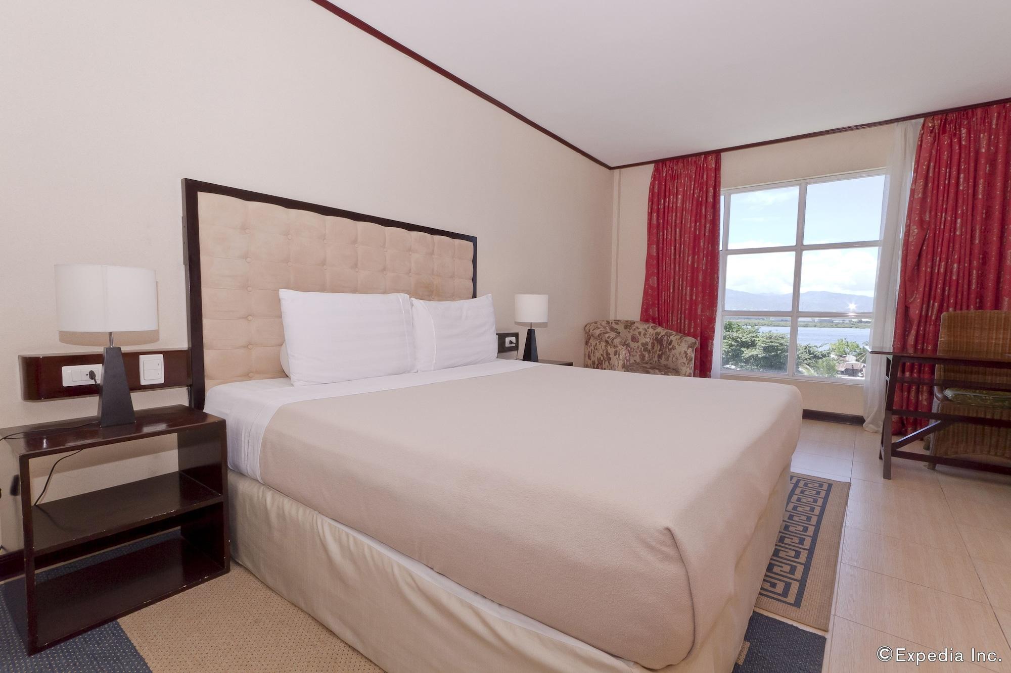 Dulcinea Hotel And Suites Lapu-Lapu City Esterno foto