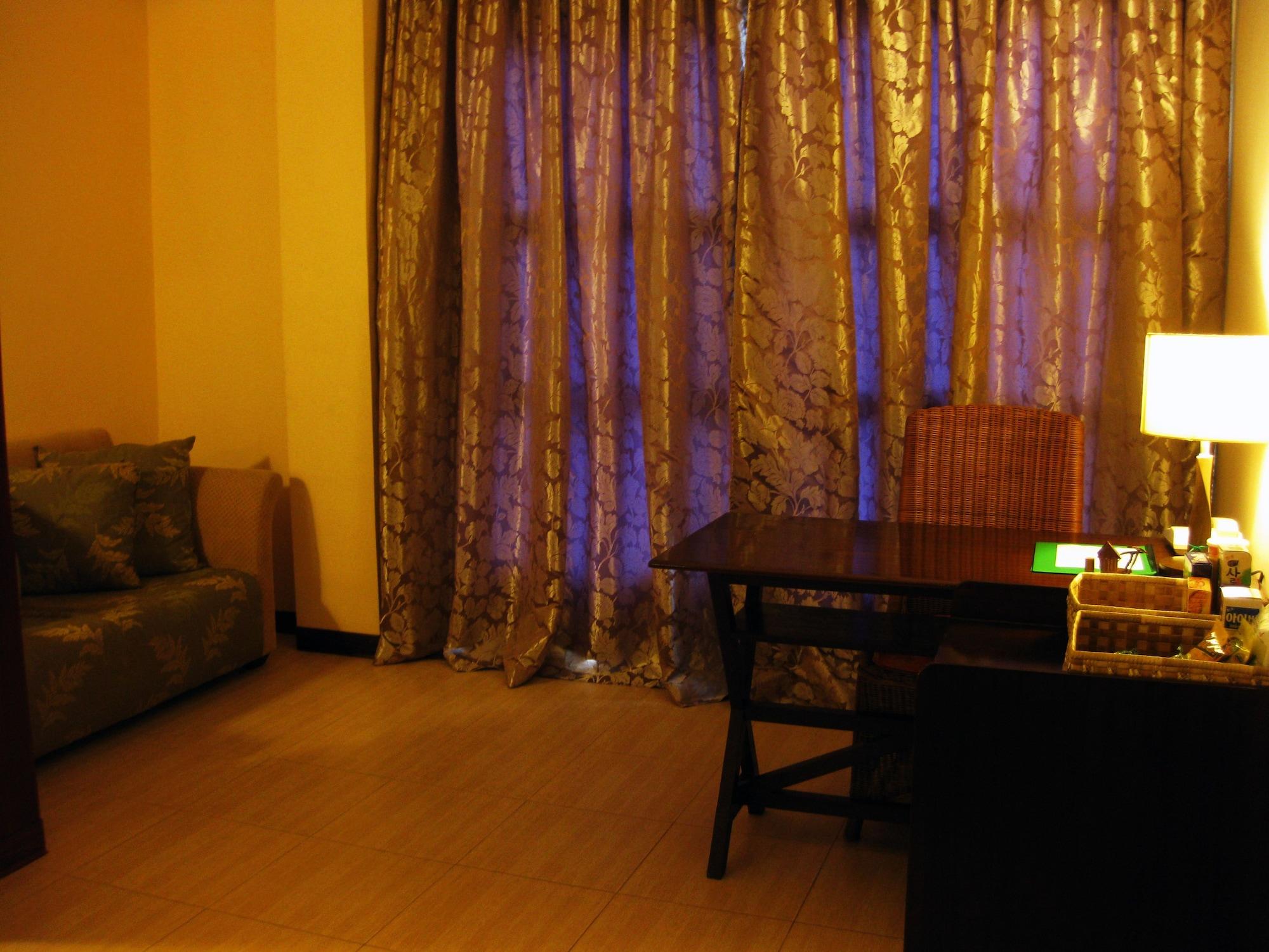 Dulcinea Hotel And Suites Lapu-Lapu City Esterno foto